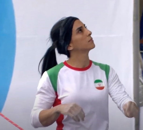 İddia: Başı açık yarışan İranlı sporcu Rekabi'nin aile evi yıkıldı