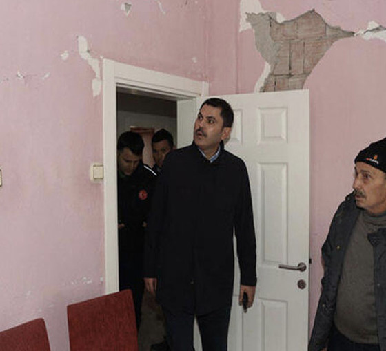 Bakan Kurum açıkladı: 84 bin 726 bina yıkık, acil yıkılacak ve ağır hasarlı olarak tespit edildi