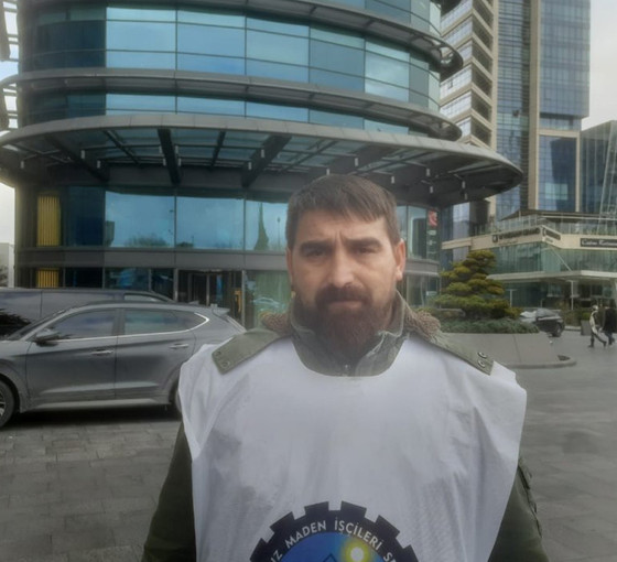 Soma'da sendika çalışması yürüten madenci önce tecrit edildi, sonra kovuldu