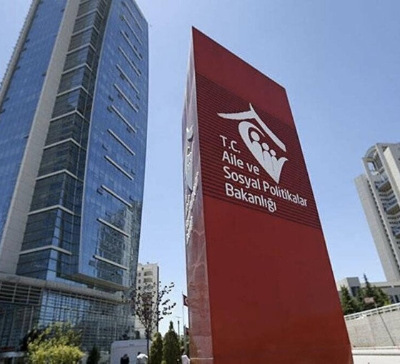 Aile Bakanlığı'ndan dikkat çeken anket: 'Kadının çalışmasını uygun buluyor musunuz?'
