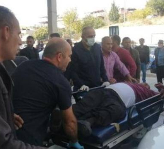 Tarım işçilerini taşıyan traktör devrildi, 35 işçi yaralandı