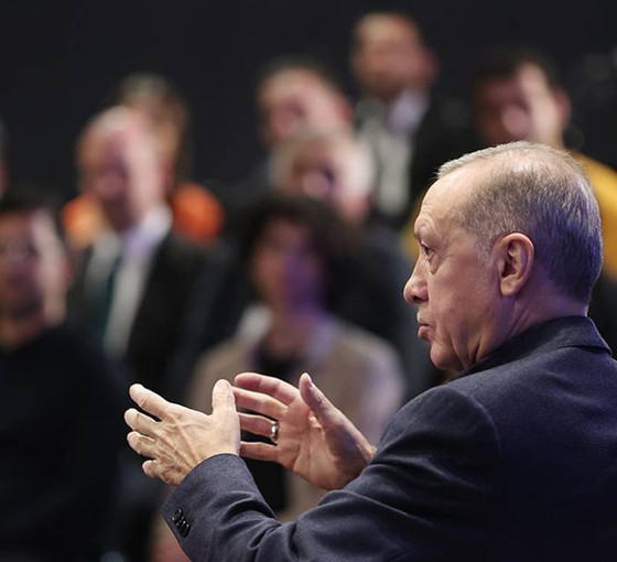 Erdoğan'dan başörtüsü teklifi için referandum mesajı