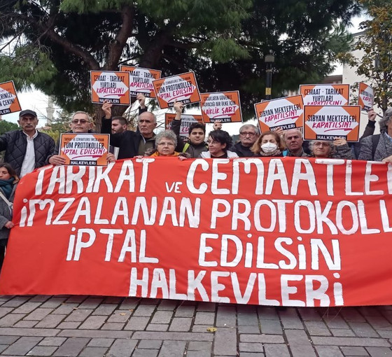 Hiranur Vakfı'ndaki çocuk istismarı protesto edildi: