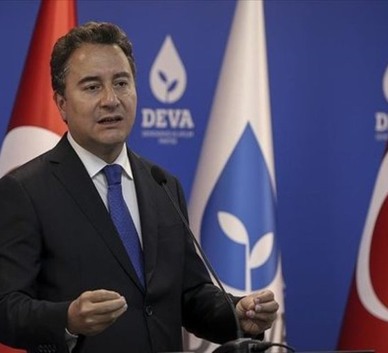 Babacan'dan video: Harıl harıl fakirden alıp zengine veriyorlar