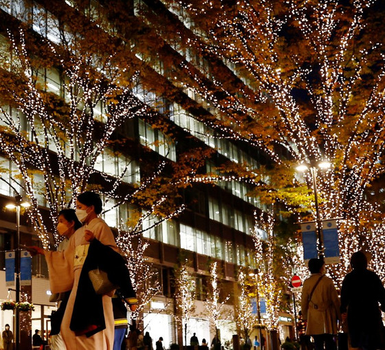 Tokyo'dan iklim kriziyle mücadele adımı: 2025'ten itibaren yeni binalarda güneş paneli zorunlu olacak