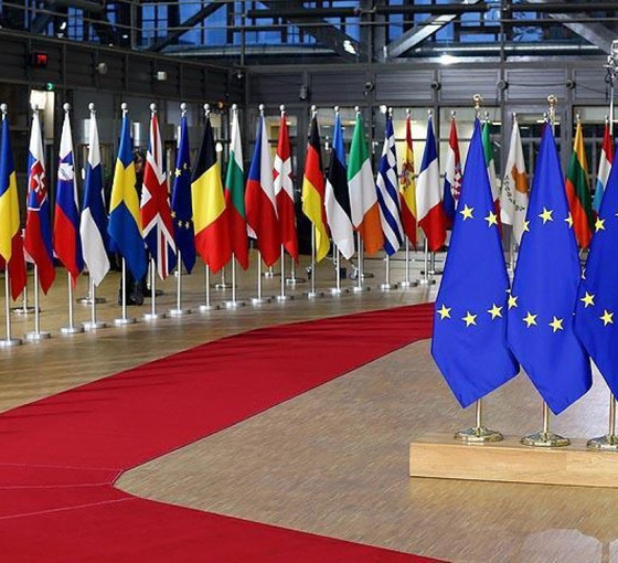 Bosna Hersek'in AB'ye adaylık statüsü onaylandı
