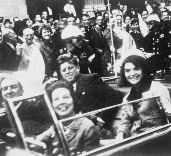 ABD eski başkanı J.F. Kennedy suikastı hakkında binlerce yeni belge yayınlandı