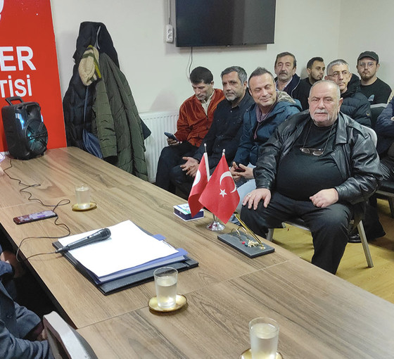 Zafer Partisi ilçe başkanı ve 35 yönetim kurulu üyesi istifa etti