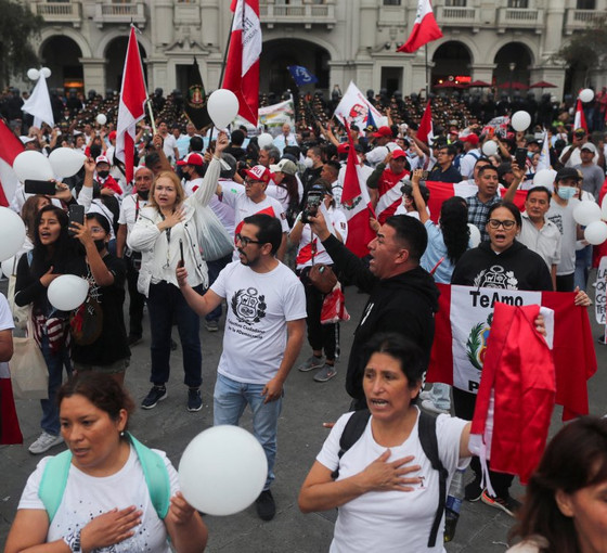 Peru'da eylemcilerin ölümü istifa getirdi: Castillo sonrası hükümet bocalıyor
