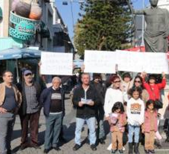 Antalya'da 'yüksek kira' protestosu
