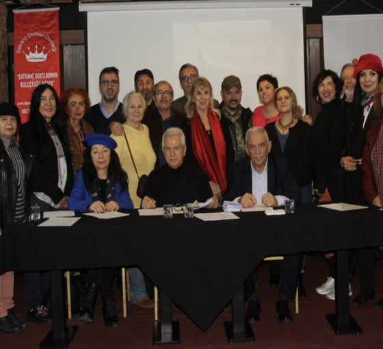 Zeynep Oral yeniden PEN Başkanı