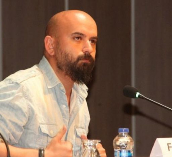 Sol gazetesi yazarı Fatih Yaşlı otobüsten indirilerek gözaltına alındı