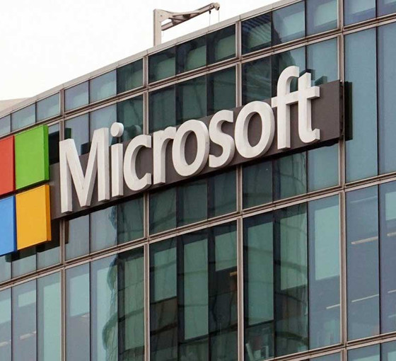 Microsoft Teams ve Outlook çöktü: Binlerce kişi uygulamalara erişemiyor