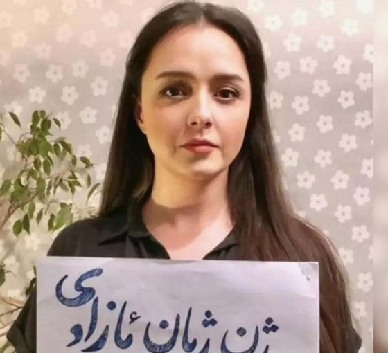 İranlı oyuncu Taraneh Alidoosti için 500'den fazla sanatçıdan çağrı: 'Derhal serbest bırakılmalı'