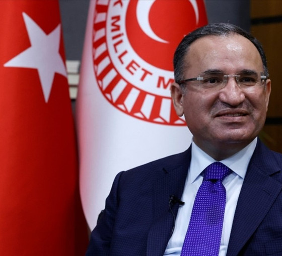 Bozdağ'dan 'başörtüsü' açıklaması: 400'ün üzerinde oy alırsa referanduma gitmeyeceğiz