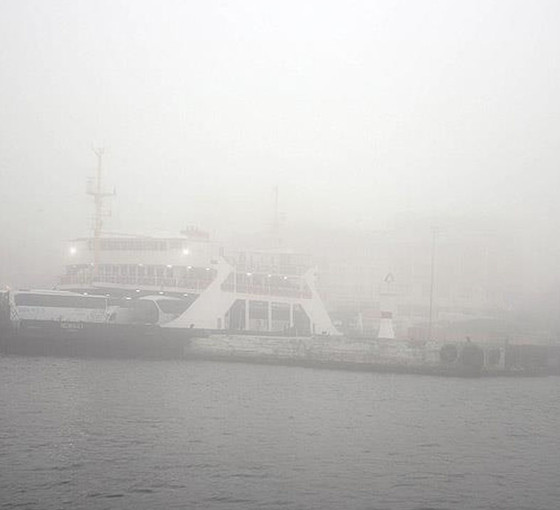 Çanakkale Boğazı sis nedeniyle transit gemilere kapatıldı