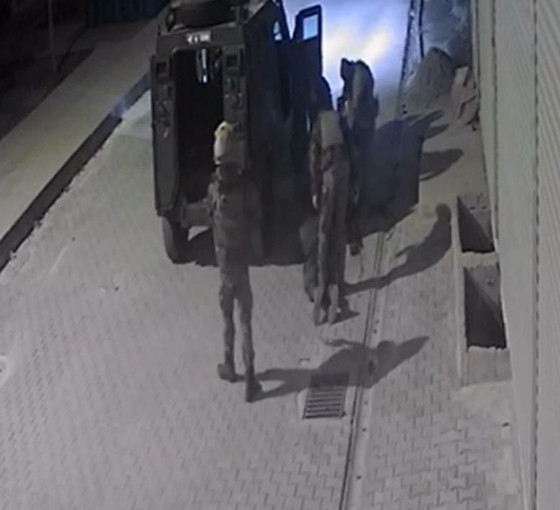 Nusaybin'de polis şiddeti: Yöresel kıyafet giyen iki genç darbedildi