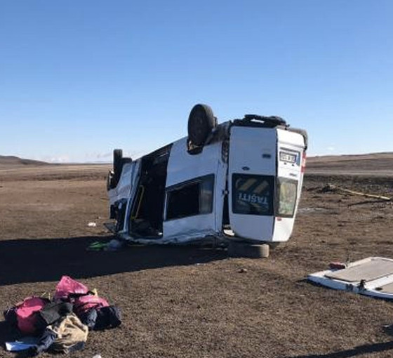 Kars'ta öğrenci servisi devrildi: Bir ölü, 14 yaralı