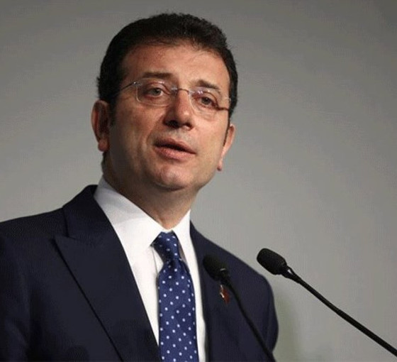 Ekrem İmamoğlu, bir yıllık maaşını depremzedelere bağışladı