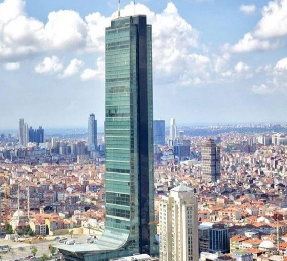 Kiler Holding, Halkbank'a 100 milyon dolara sattığı Sapphire AVM'yi yarı fiyatına geri aldı