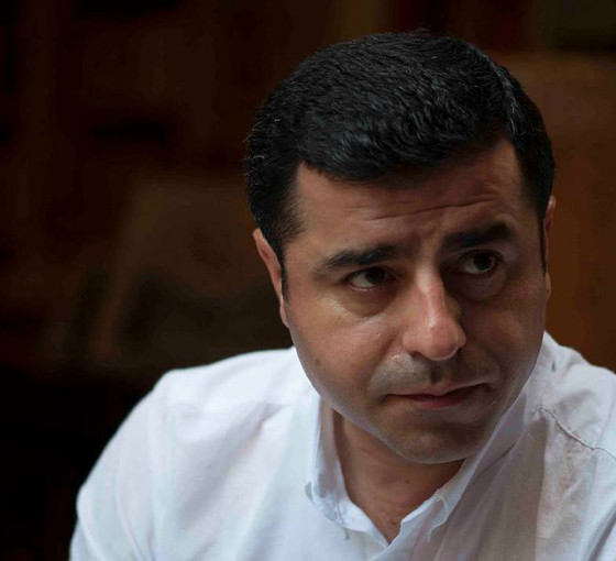 Demirtaş'tan Amedspor açıklaması: Bunların ağa(r)babalarına teslim olmadık, artıklarına mı boyun eğeceğiz!