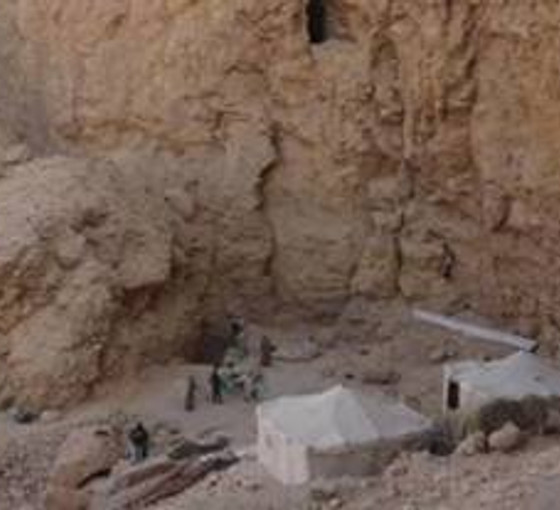 Mısır'da 3 bin 500 yıl öncesine ait firavun mezarı bulundu