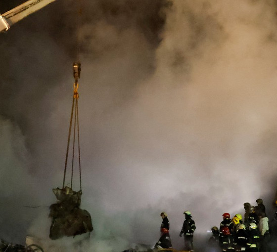 Rusya'nın Dnipro'da vurduğu apartmanda 23 kişi öldü