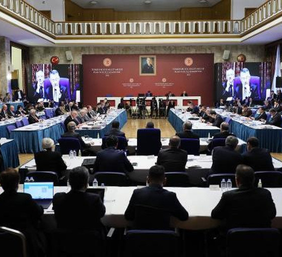 Araştırma görevlileri sözleşmeliye kadro düzenlemesinden çıkarıldı