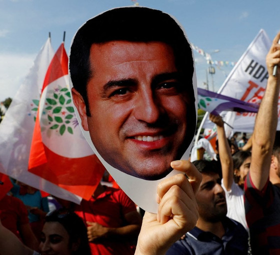 Demirtaş: Yaptıkları ağır suç, onlar sizden korksun