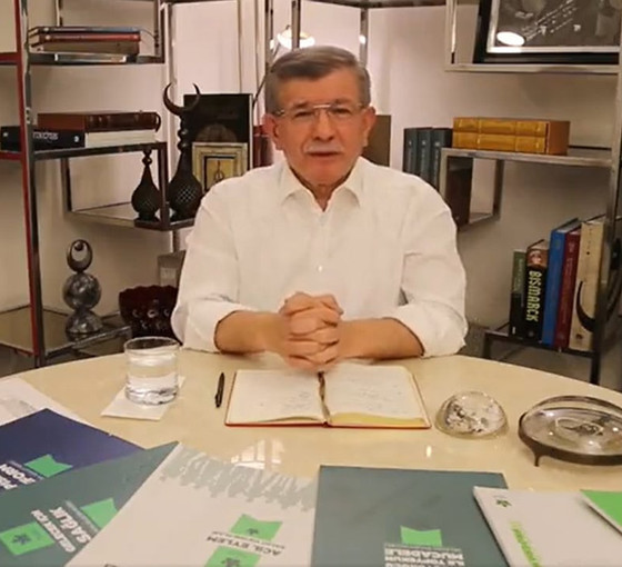 Davutoğlu'ndan AKP'li vekillere çağrı: 'Artık ayağa kalkın ve sorun nerede yanlış yaptık?'