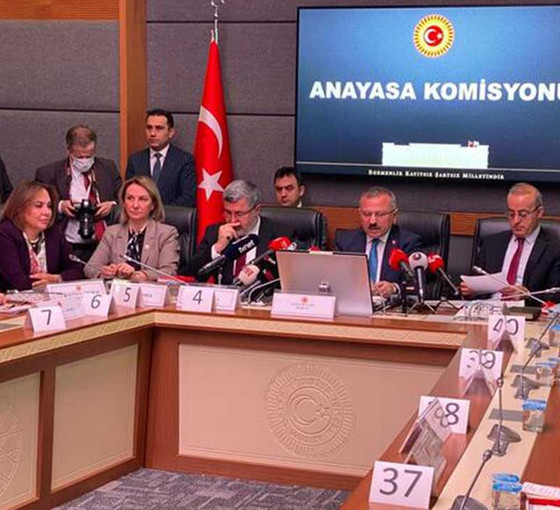Başörtüsü teklifi görüşmelerinde ürolog dinlendi, LGBTİ karşıtı açıklamaları tepki çekti