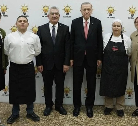 AKP MYK toplantısında 17 çeşit yemek ikram edildi: Kuzu kol tandır, kozak çam fıstıklı iç pilav, kuzu etli keşkek
