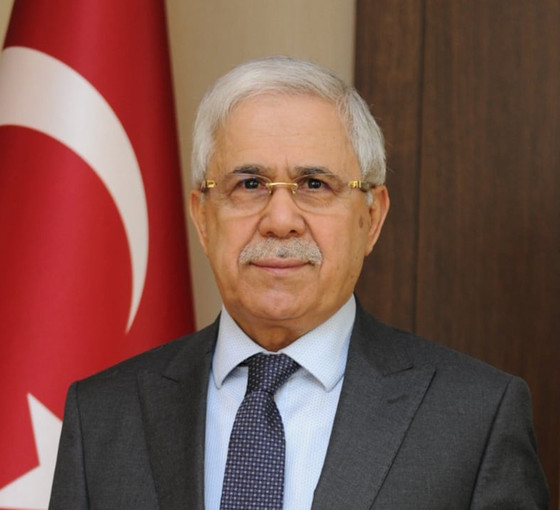 Eski müsteşar Öztürk'ten 'kuraklıktan en çok Türkiye etkilenecek' uyarısı: 'Çim ekimi yasaklanmalı, yağmur suyu hasat edilmeli'