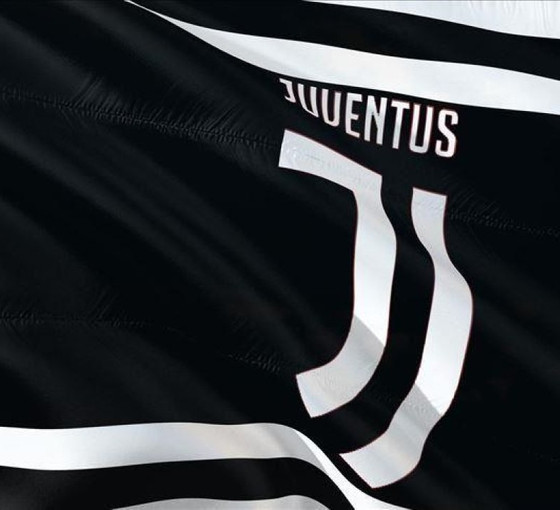 Juventus'a 15 puan silme cezası