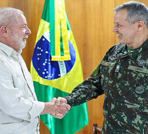Lula, Brezilya Genelkurmay Başkanı'nı da görevden aldı
