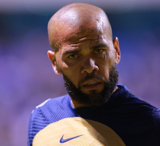 Cinsel saldırı suçundan tutuklanan Alves'e güvenlik tedbiri