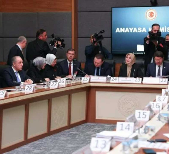 İYİ Parti ve CHP’den başörtüsü için ortak önerge