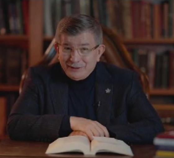 Davutoğlu'ndan videolu paylaşım: Sorularınızı bekliyorum