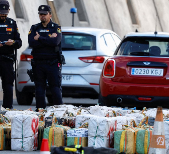 İspanyol polisi büyükbaş hayvan taşıyan gemide dört buçuk ton kokain yakaladı