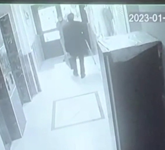 86 yaşındaki emekli astsubay eşini ve oğlunu öldürdü