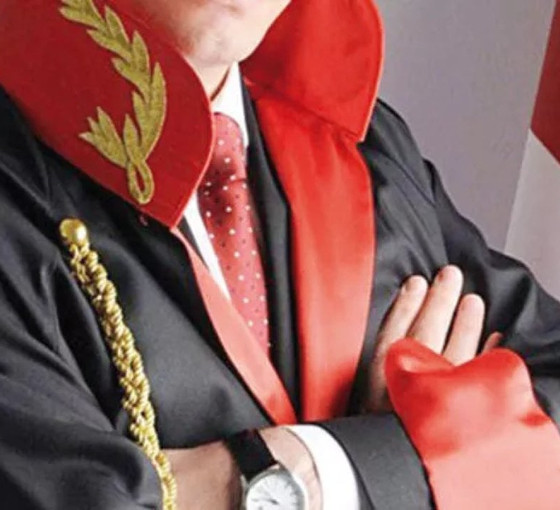 Gebze’de rüşvet aldığı iddia edilen savcı gözaltında