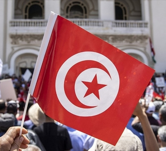Tunus’ta OHAL 2023 yılı sonuna kadar uzatıldı