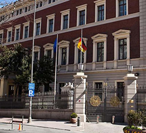 Almanya'nın İstanbul Başkonsolosluğu 'güvenlik' endişesiyle kapatıldı