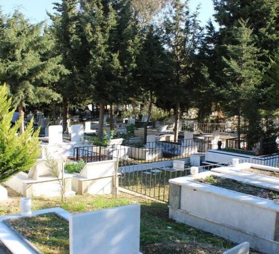 İzmir'de ölüm oranı arttı, kent merkezindeki 30 mezarlık alanı doldu