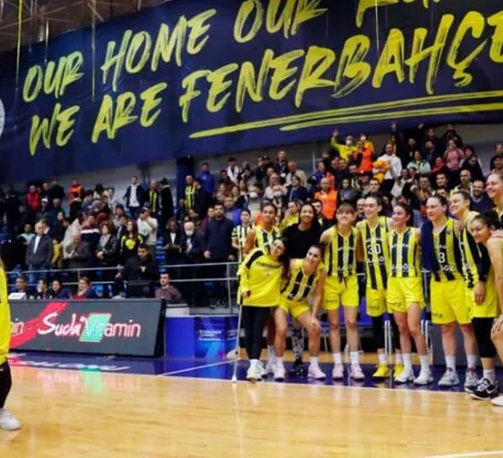 Fenerbahçe Kadın Basketbol Takımı EuroLeague'de çeyrek finali garantiledi