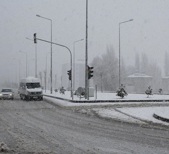 3 Şubat hava durumu: Meteoroloji’den sağanak yağış ve kar uyarısı