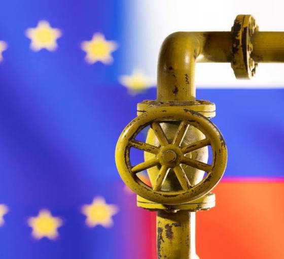 AB'nin Rus petrolüne tavan fiyat uygulaması yürürlüğe girdi