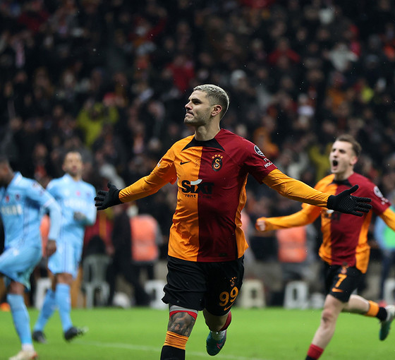 Galatasaray'ı 'Fırtına' da durduramadı: Üst üste 15. galibiyet