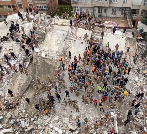 CANLI BLOG | Maraş'ta 7,7'lik deprem: 10 ilde 2 bin 379 ölü