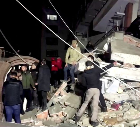 Deprem bölgesinde eğitime iki hafta ara verildi